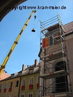 Autokran Kran-Maier Landshut beim Einhub einer Glocke der Frauenkapelle in Landshut
